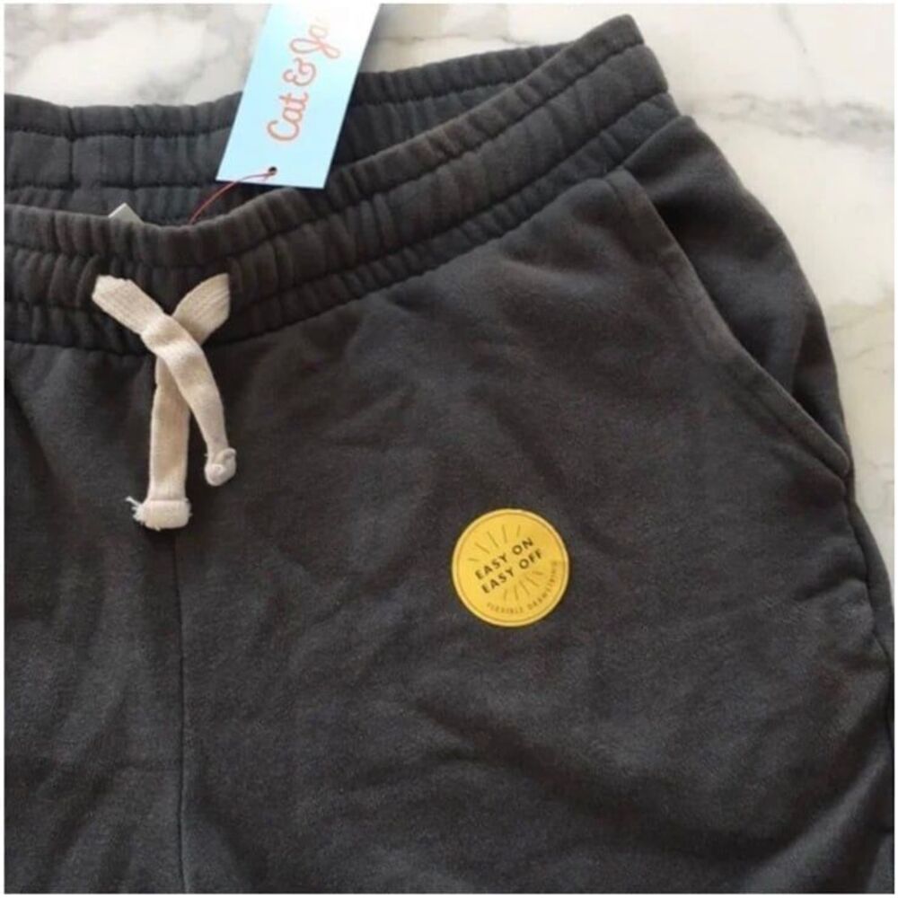 Cat & Jack Sweatshorts Girls Size‎ XXL gray pull on pockets - Picture 2 of 6